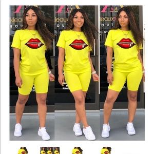 Red lip print biker shorts set